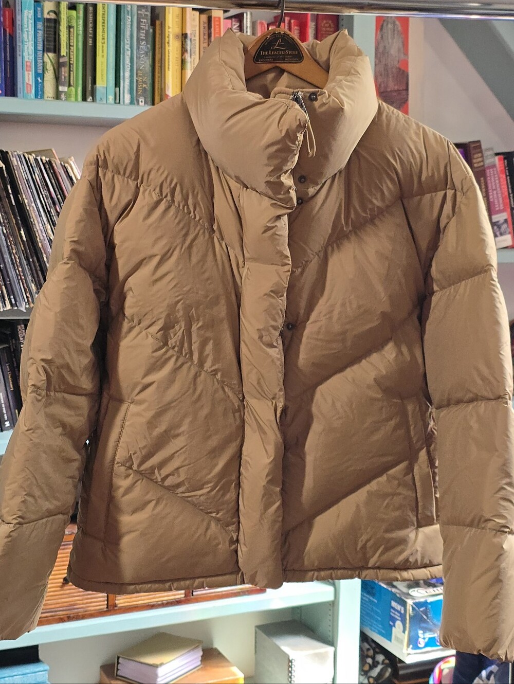 Aritzia Wilfred Women's Tan Puffer Jacket - Lightweight Insulated Coat